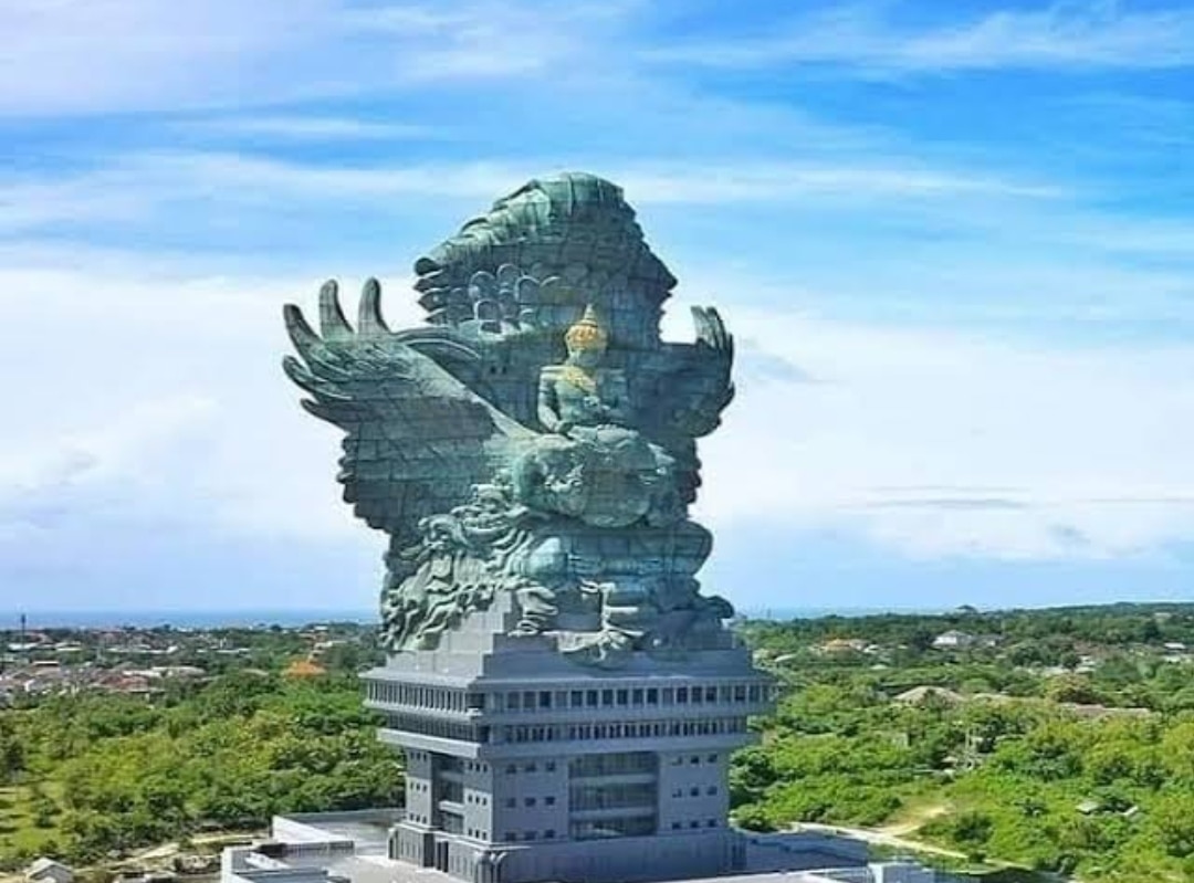 24 साल में बनी मूर्ति Worlds largest statue of Lord Vishnu in Indonesia 4