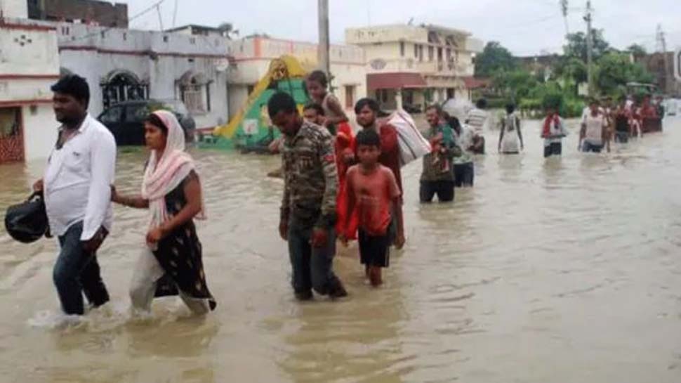 नेपाल में भारी बारिश से बिहार के इन ज़िलों में बाढ़ का ख़तरा, NDRF की टीमें अलर्ट
