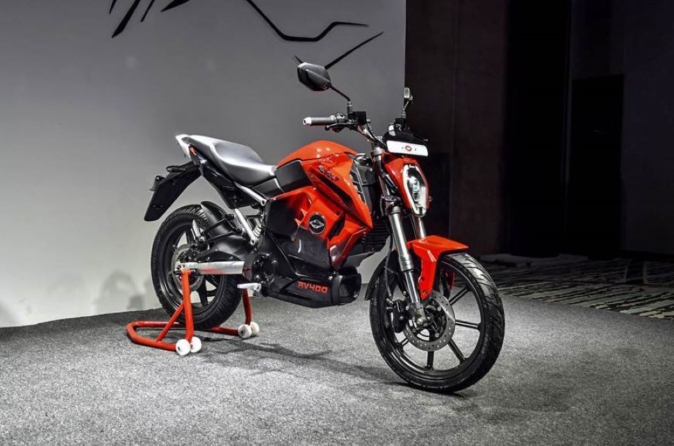 Revolt Motors slashes price of electric bike RV400