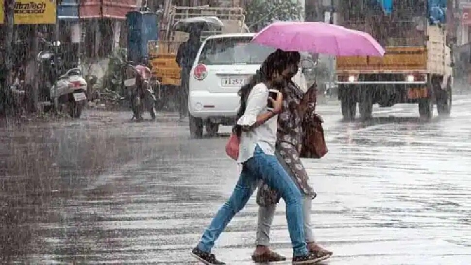देश के कई हिस्‍सों में पहुंचा Monsoon, यूपी-राजस्थान समेत कई राज्यों में बारिश, Uttarakhand में रोड क्षतिग्रस्‍त