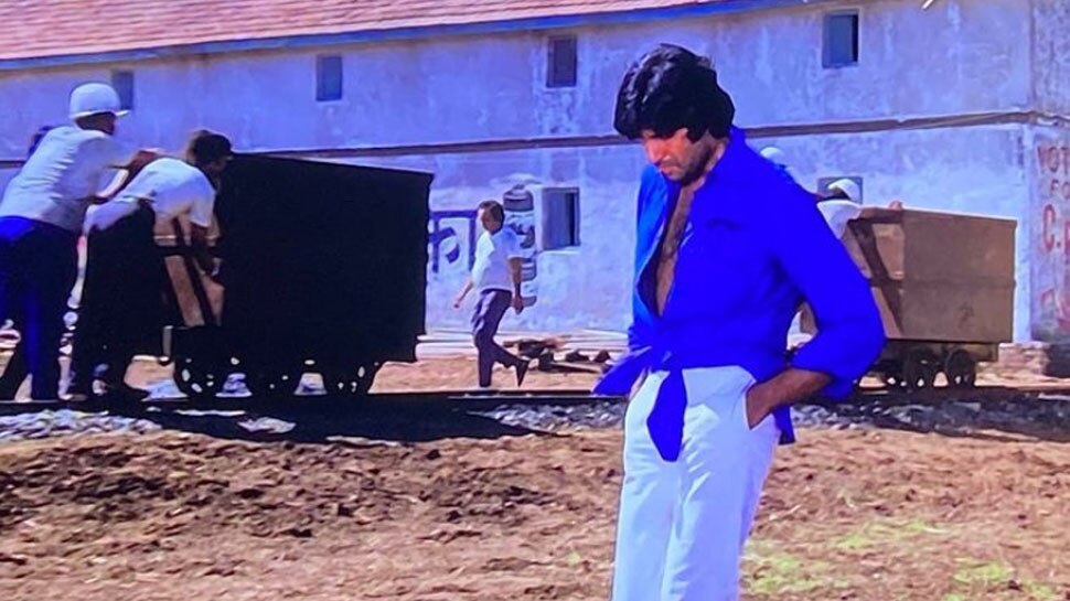 Amitabh Bachchan ने मजबूरी में लगाई थी जो गांठ; आगे चलकर बन गई फैशन, जानिए क्या है पूरा किस्सा