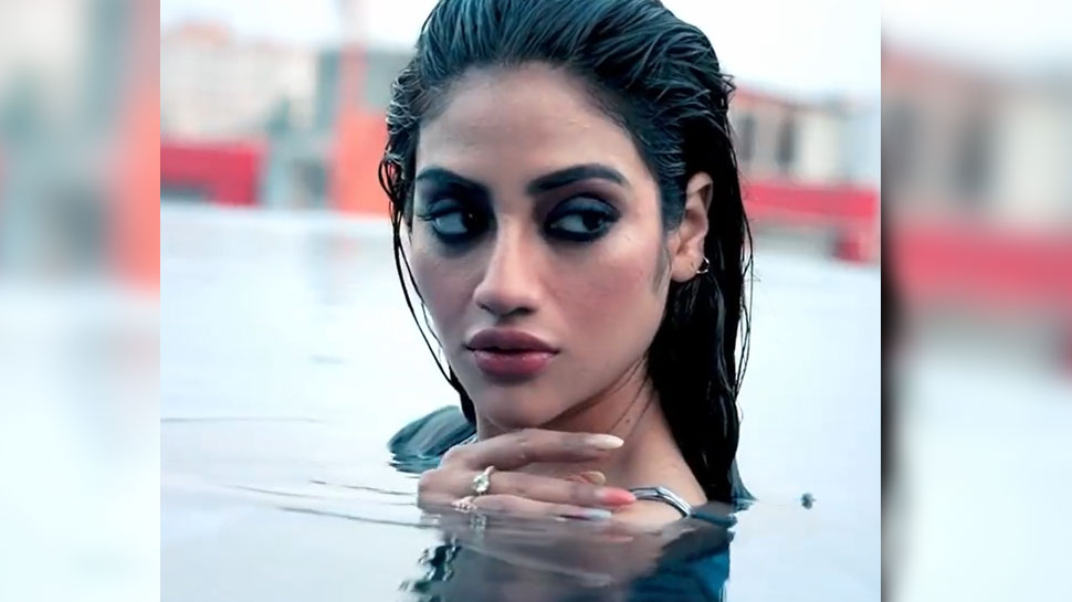 Nusrat Jahan प्रेग्नेंसी के दौरान स्विमिंगपूल में दिखी इतनी हॉट, VIDEO देख रह जाएंगे दंग