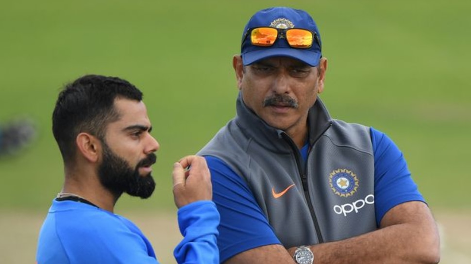 Ravi Shastri पर लटकी है तलवार, इस टूर्नामेंट के बाद छोड़ना पड़ सकता है कोच का पद