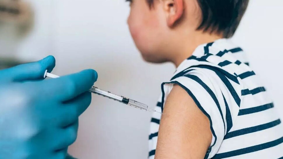 Corona Third Wave: जुलाई से किशोरों को लगेगी Corona Vaccine! Zydus Cadilla ने मांगी सरकार से इजाजत