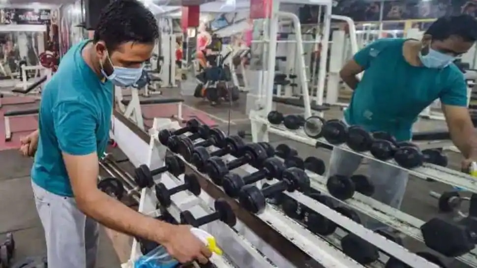 Delhi: कोरोना वैक्सीन लगवा चुके लोगों को ही मिलेगी Gym में एंट्री, Yoga सेंटर्स ने भी कही ये बात