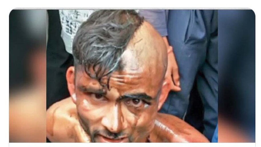  इंदौर में ट्यूशन टीचर ने नाबालिग स्टूडेंट से किया मोहब्बत का इजहार, लोगों ने सरे बाज़ार कर दी ऐसी हालत 