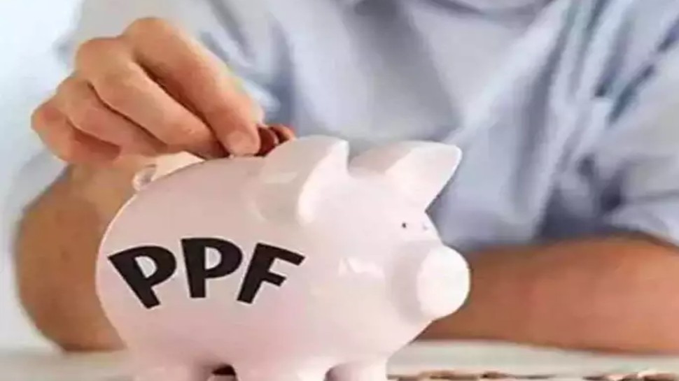 PPF, Sukanya Samriddhi, NSC के निवेशकों को लग सकता है झटका! 1 जुलाई से ब्याज दरों में हो सकती है कटौती