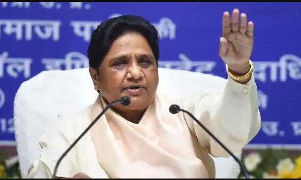 जिला पंचायत अध्यक्ष का चुनाव नहीं लड़ेगी बसपा, मायावती ने बताई अपनी दूसरी प्लानिंग