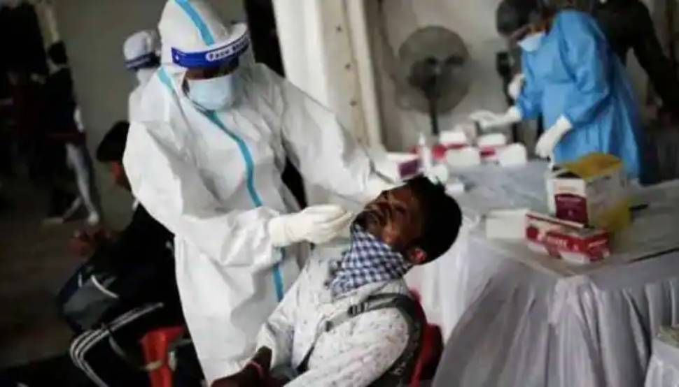 Coronavirus Update: पिछले 24 घंटों में सामने आए 45,951 नए मरीज, 817 लोगों की हुई मौत