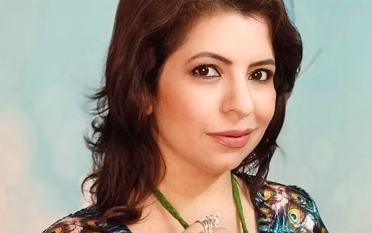 'तारक मेहता...' की 'रोशन भाभी' के नेकलेस ने उड़ाए होश, खूब वायरल हो रही हैं तस्वीरें