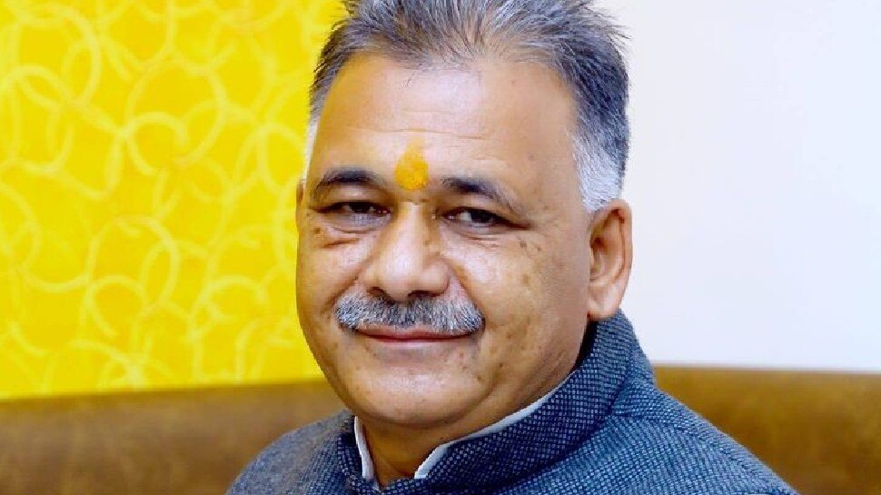 पेरेंट्स पहुंचे फीस माफ करवाने, मंत्री बोले- '...मर जाओ', VIDEO वायरल; MP में सियासत गरमाई