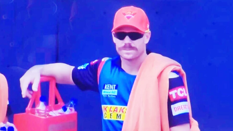 फैन ने पूछा, किसने किया था सनराइजर्स हैदराबाद टीम से बाहर? वॉर्नर ने दिया ये जवाब