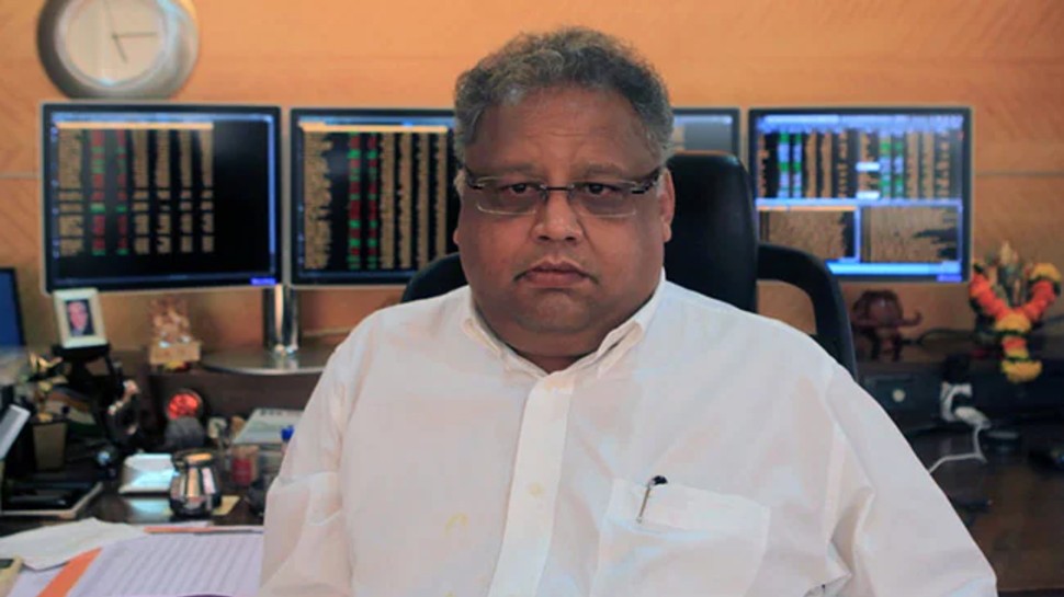 High Return Stocks: Rakesh Jhunjhunwala, Dolly Khanna के इन शेयरों ने मचाई धूम, 6 महीने में डबल हो गए पैसे