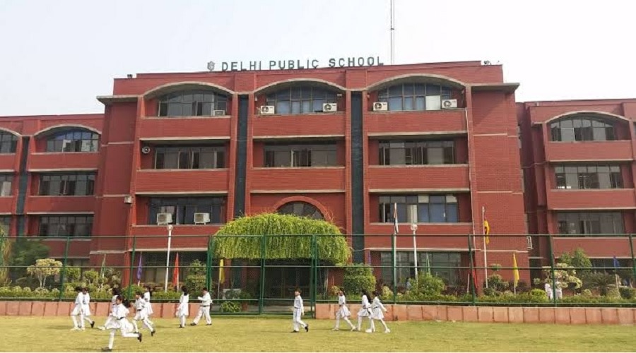 दिल्ली सरकार का बड़ा फैसला, निजी स्कूलों को दिया मासिक फीस में 15 फीसदी कटौती का आदेश