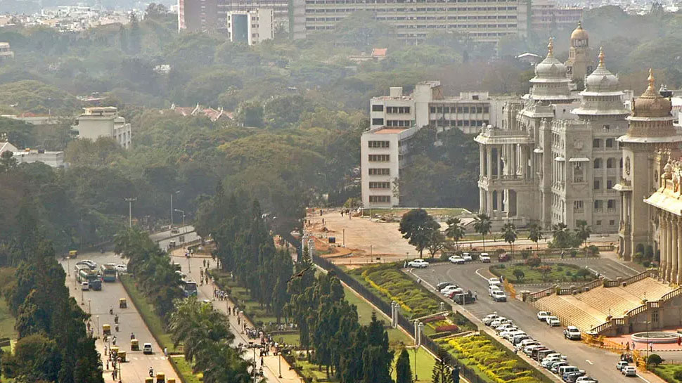 Bengaluru में Mysterious आवाज से हड़कंप, याद आया बीते साल का मंजर; देर तक हिलती रहीं थी खिड़कियां