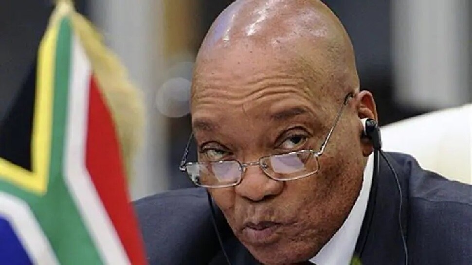 दक्षिण अफ्रीकी पूर्व राष्‍ट्रपति Jacob Zuma की Arrest एक हफ्ते टली, Corruption के आरोप में मिली है 15 महीने की सजा 