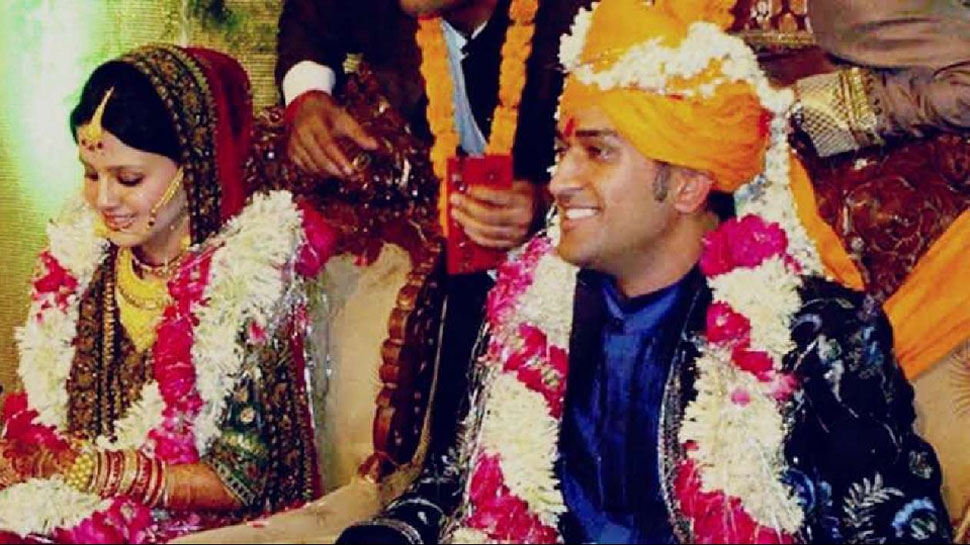 MS Dhoni-Sakshi की शादी को पूरे हुए 11 साल, जानिए कैसे गुपचुप शादी कर सबको दिया था झटका