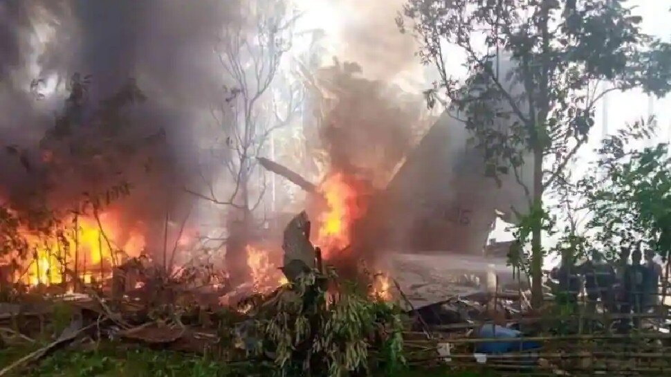 Philippines Plane Crash: फिलीपींस में सैन्य विमान क्रैश, 45 की मौत; 49 लोग बचाए गए