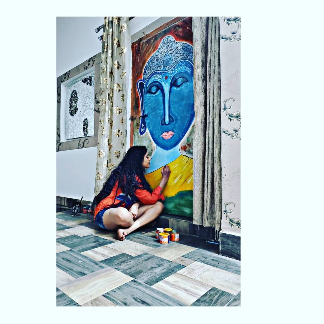 Monika bhadoriya is a painter also