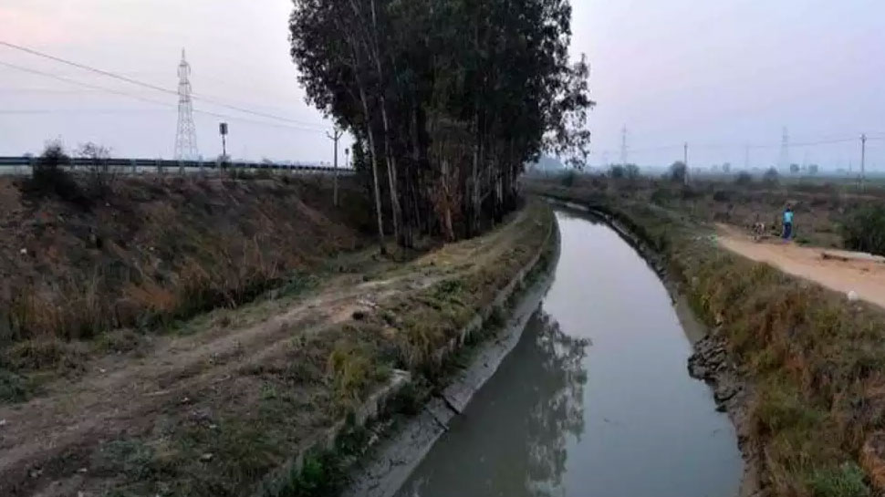 Telangana में Selfie लेते समय Tank में डूबी 3 लड़कियां, मौके पर हुई मौत