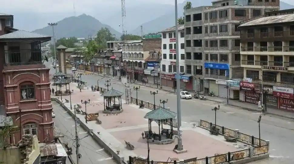 परिसीमन आयोग जम्मू-कश्मीर में 4 स्थानों पर DEO, राजनीतिक दलों के साथ बातचीत करेगा