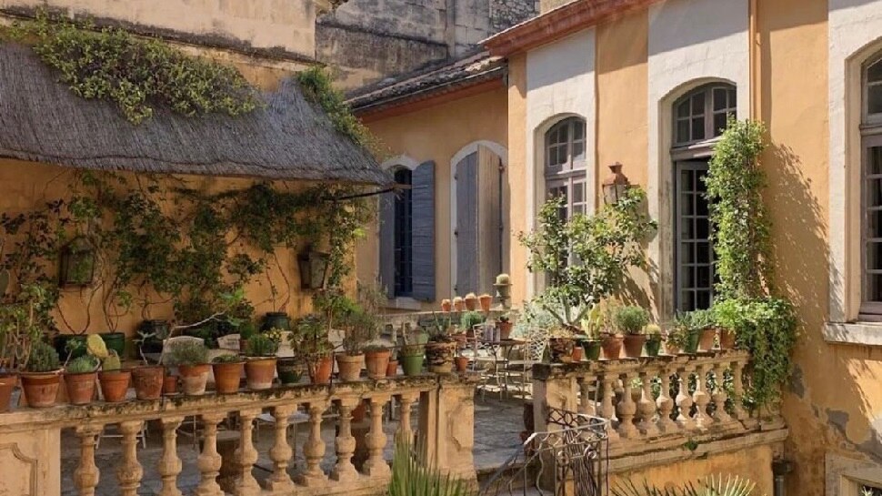 घर की Terrace को साफ करके North दिशा में रख दें यह एक चीज, धन-समृद्धि की होगी बरसात