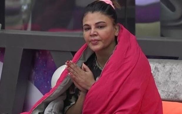 इस बात से काफी परेशान हैं राखी सावंत, सीधा भगवान से शिकायत करती आईं नजर