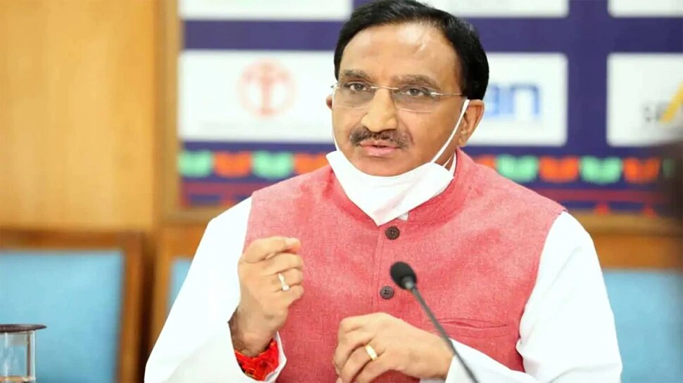 JEE Main Exams 2021 की परीक्षाएं कब होंगी? कुछ ही देर में शिक्षा मंत्री Ramesh Pokhriyal करेंगे ऐलान