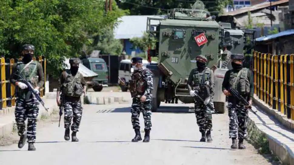 कश्मीर: हंदवाड़ा में मुठभेड़ के दौरान ढेर हुए हिजबुल का टॉप कमांडर
