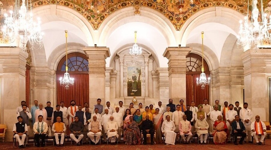 मोदी की नई टीम में उत्तर प्रदेश का जलवा, पीएम सहित 15 हुई केंद्रीय मंत्रियों की संख्या