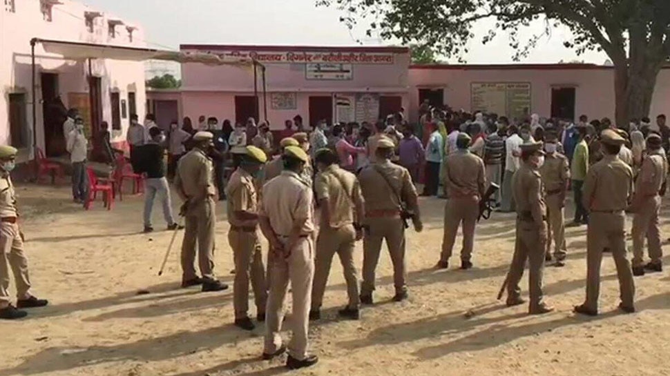 UP Panchayat Election 2021: चुनावी हिंसा मामले में योगी सरकार की बड़ी कार्रवाई, 24 FIR दर्ज; 29 लोग अरेस्ट
