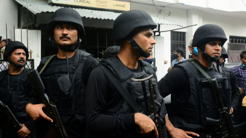 UP ATS के खुलासे के साथ देशभर में आतंक पर एजेंसियों की Surgical Strike, Pakistan से मिला कनेक्शन