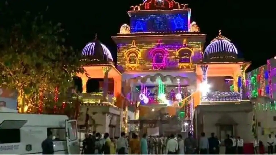 Gujarat: Lord Jagannath की Rath Yatra शुरू, Covid के चलते 19 किलोमीटर के रास्‍ते में लगा गया Curfew