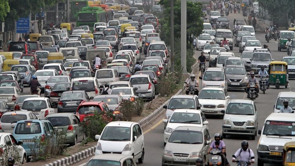 Vehicle Registration Cancelled: Delhi-NCR के 74021 वाहनों का रजिस्ट्रेशन रद्द, इस सीरीज की गाड़ियां सड़क पर दिखें तो करें शिकायत