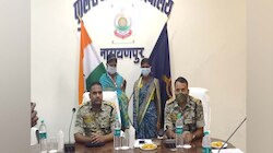 2 महिला नक्सलियों ने किया आत्मसमर्पण, 7 साल बाद माता-पिता से लिपटकर खूब रोईं 