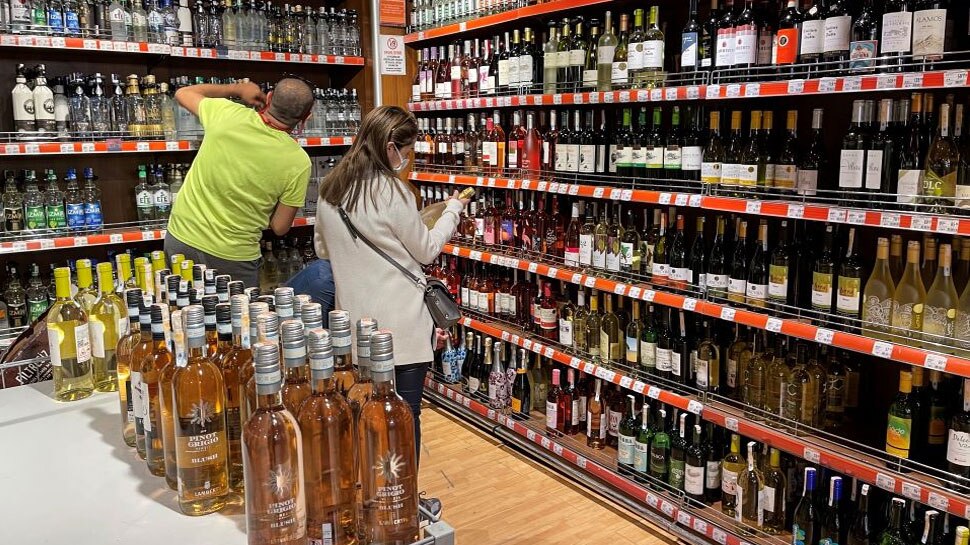 ज्यादा Alcohol पीने से हो सकता है Cancer का खतरा, जानें और क्या कहती है रिपोर्ट