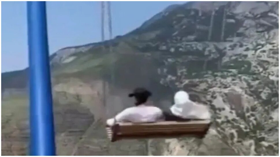 shocking video of 2 women falling off swing from 6000 foot cliff viral video Shocking Video