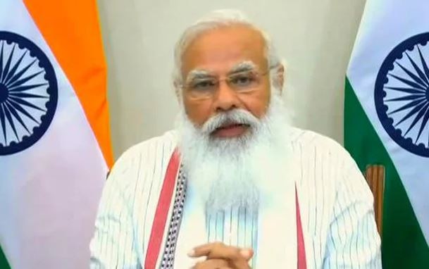 PM Modi ने योगी को जमकर सराहा, कहा-सरकार भाई-भतीजावाद से नहीं, विकासवाद से चल रही