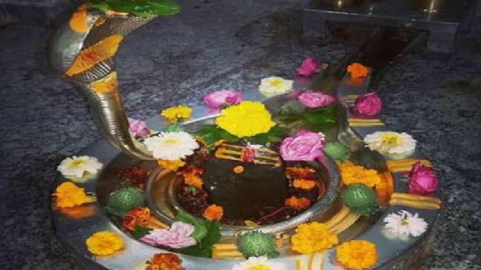 Lord Shiva की कृपा पाने के लिए बहुत खास है Sawan Month, जानें इस महीने के Vrat-Puja विधि