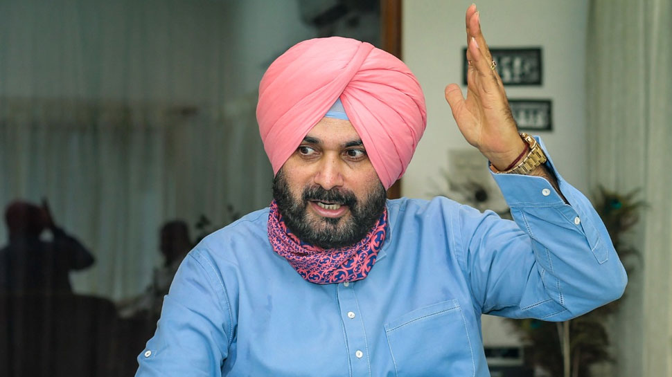 Punjab: अटक गई Navjot Singh Sidhu की ताजपोशी? Congress आलाकमान और कैप्टन में ठनी