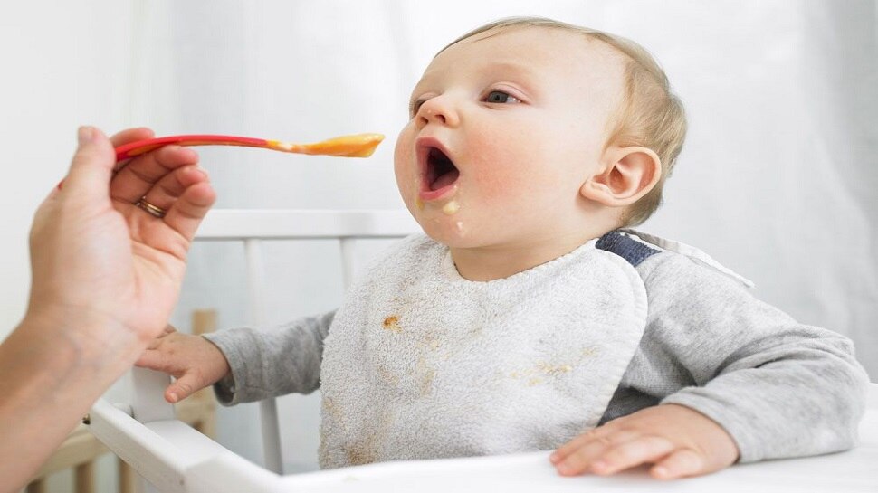 Rice Water for babies: छोटे बच्चों को चावल का पानी देना क्यों है फायदेमंद, जानें सही समय और तरीका