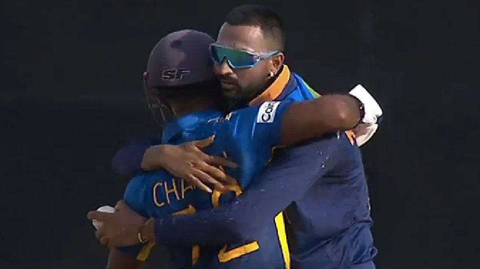 IND vs SL: Krunal Pandya की ये हरकत कैमरे में हुई कैद, लोगों ने कहा Rahul Dravid की संगत का असर