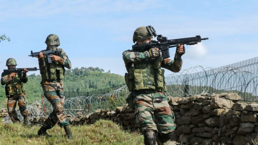 LoC पर घुसपैठ की नई साजिश, लॉन्चिंग पैड पर जमा हुए 150 Terrorists