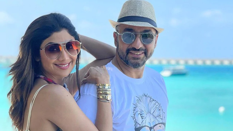 Raj Kundra के ऑफिस पर छापा, पॉर्न वीडियोज और हार्ड डिस्क जब्त; Shilpa Shetty भी हैं कंपनी की डायरेक्टर