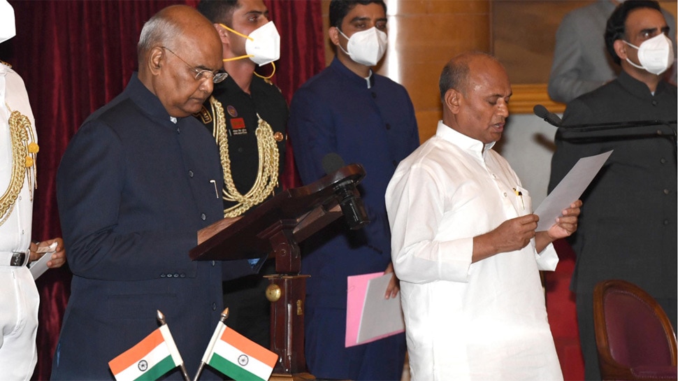 लिपि सिंह के पिता अब केंद्रीय मंत्री RCP Singh is now Union Minister