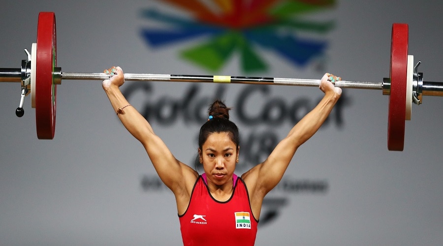 Mirabai Chanu Wins Silver Medal In Tokyo Olympic India S First Medal Tokyo Olympic म र ब ई च न न रच इत ह स ओल प क म भ रत क म ल रजत Hindi News Zee Hindustan Sports