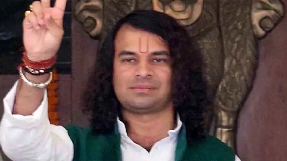 लंबे-घने बालों के लिए कौनसा Shampoo लगाते हैं Tej Pratap Yadav, खुद किया खुलासा