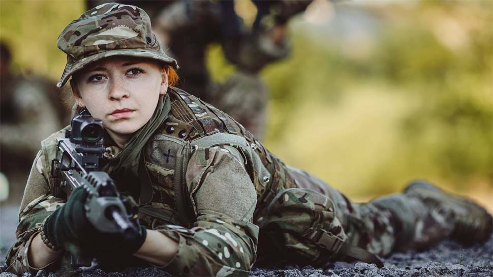 ब्रिटिश सेना में भी महिला सैनिकों के साथ होता है यौन शोषण और भेदभाव, संसदीय रिपोर्ट में हुआ खुलासा