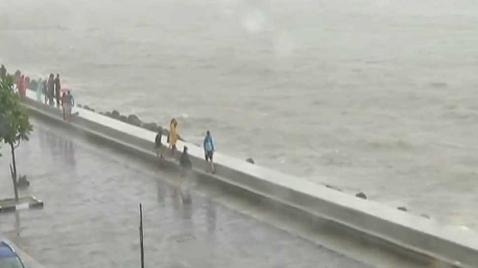 प्रकृति का प्रकोप: महाराष्ट्र में 113 की मौत, हिमाचल में 9 ने गंवाई जान, IMD अलर्ट