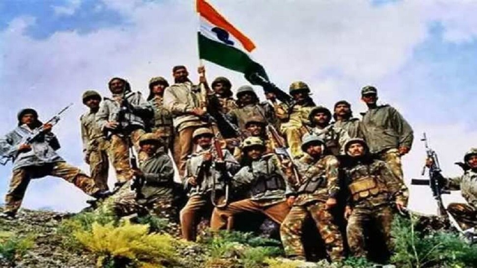 Kargil Vijay Diwas 2021: पीएम मोदी और सीएम योगी ने दी कारगिल के अमर शहीदों को श्रद्धांजलि